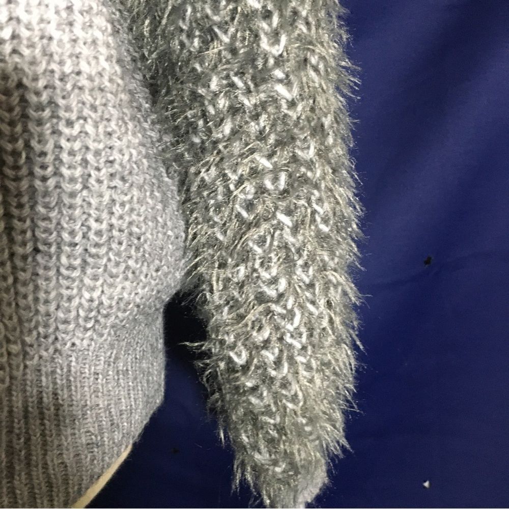 Berretti Gray Knit Sweater Top Size Small - Picture 6 of 8